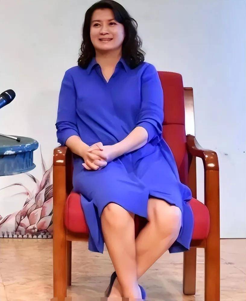 娇妻被老头播种小说娇妻与老者的播种之谜-第2张图片