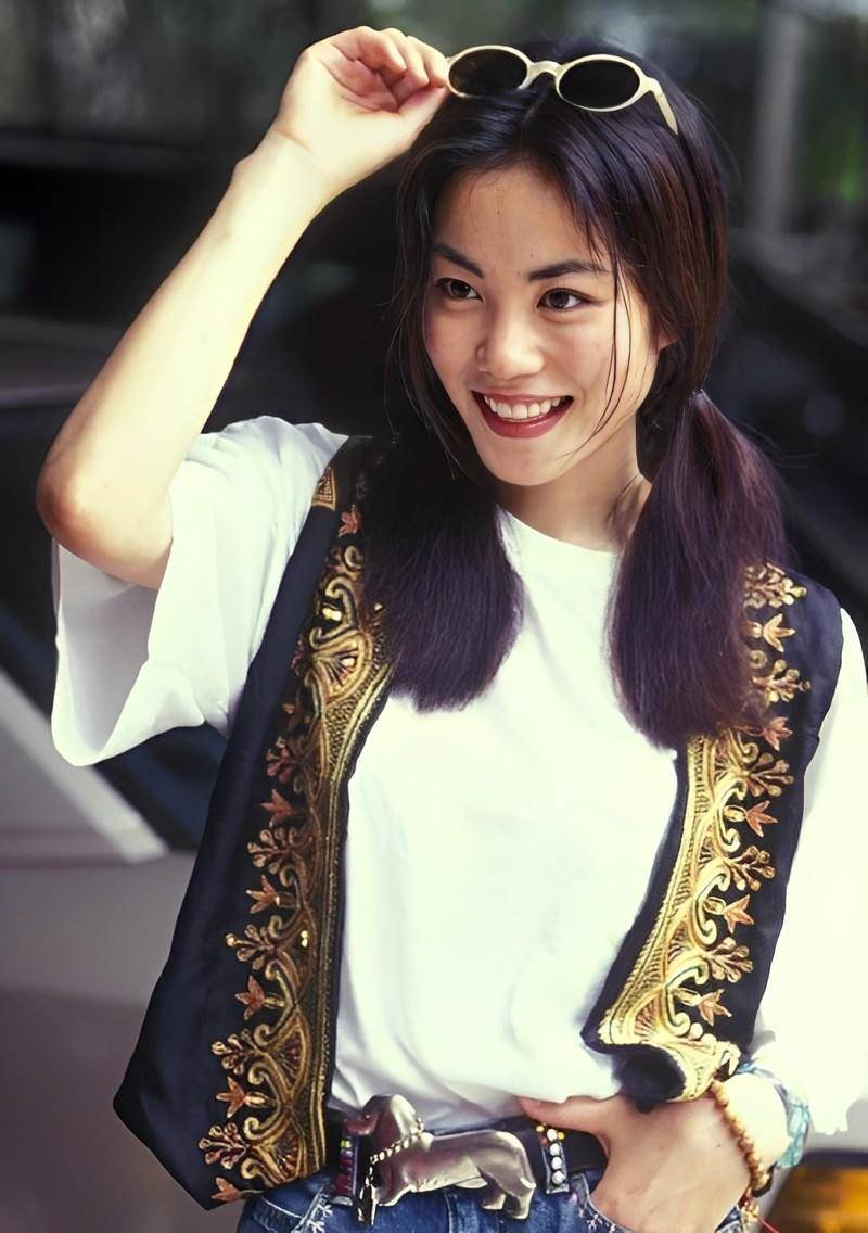 窦靖童出柜，王菲女儿的勇敢选择-第2张图片