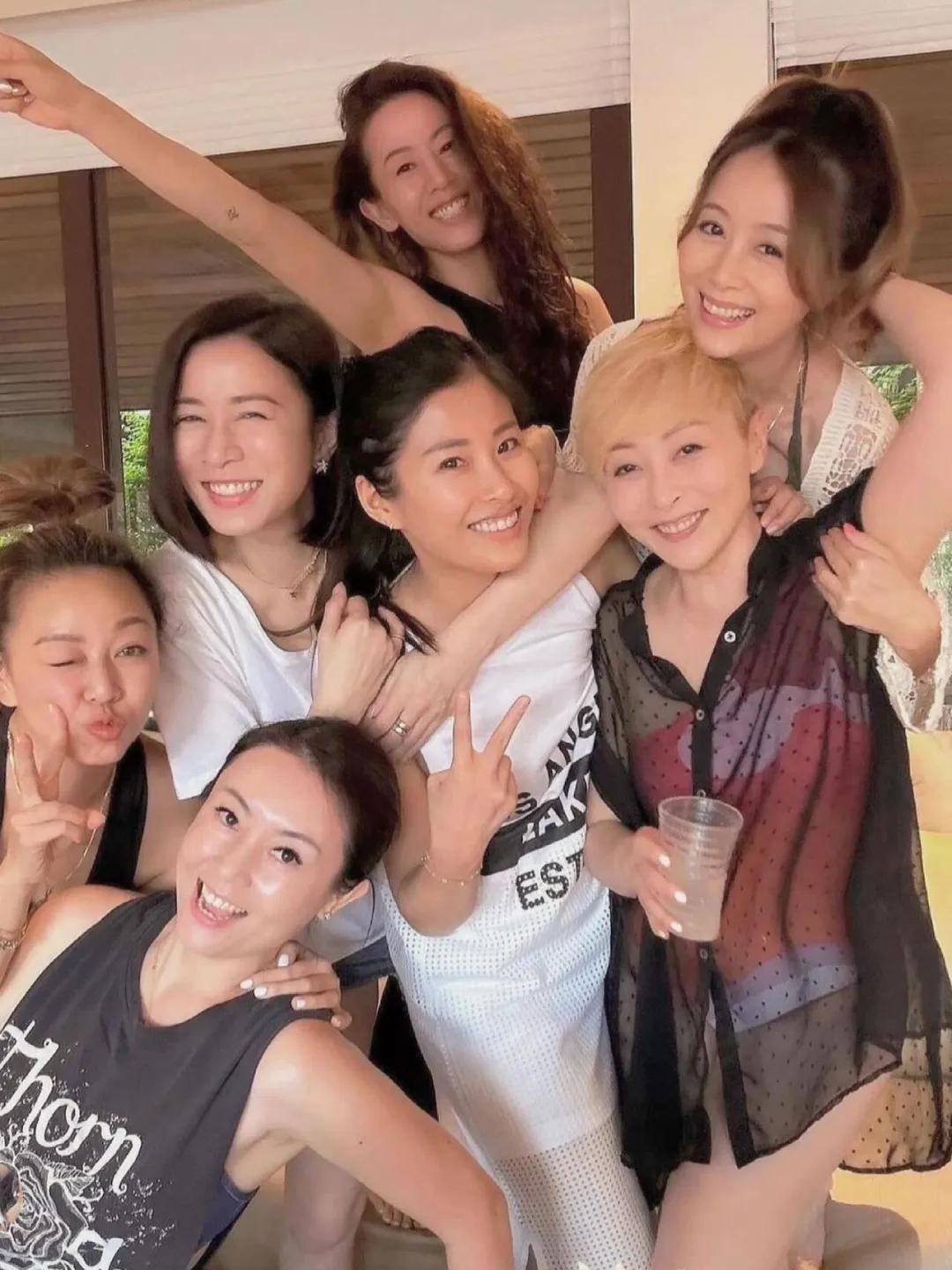 透视服装show的起源透视服装SHOW的魅力与探索