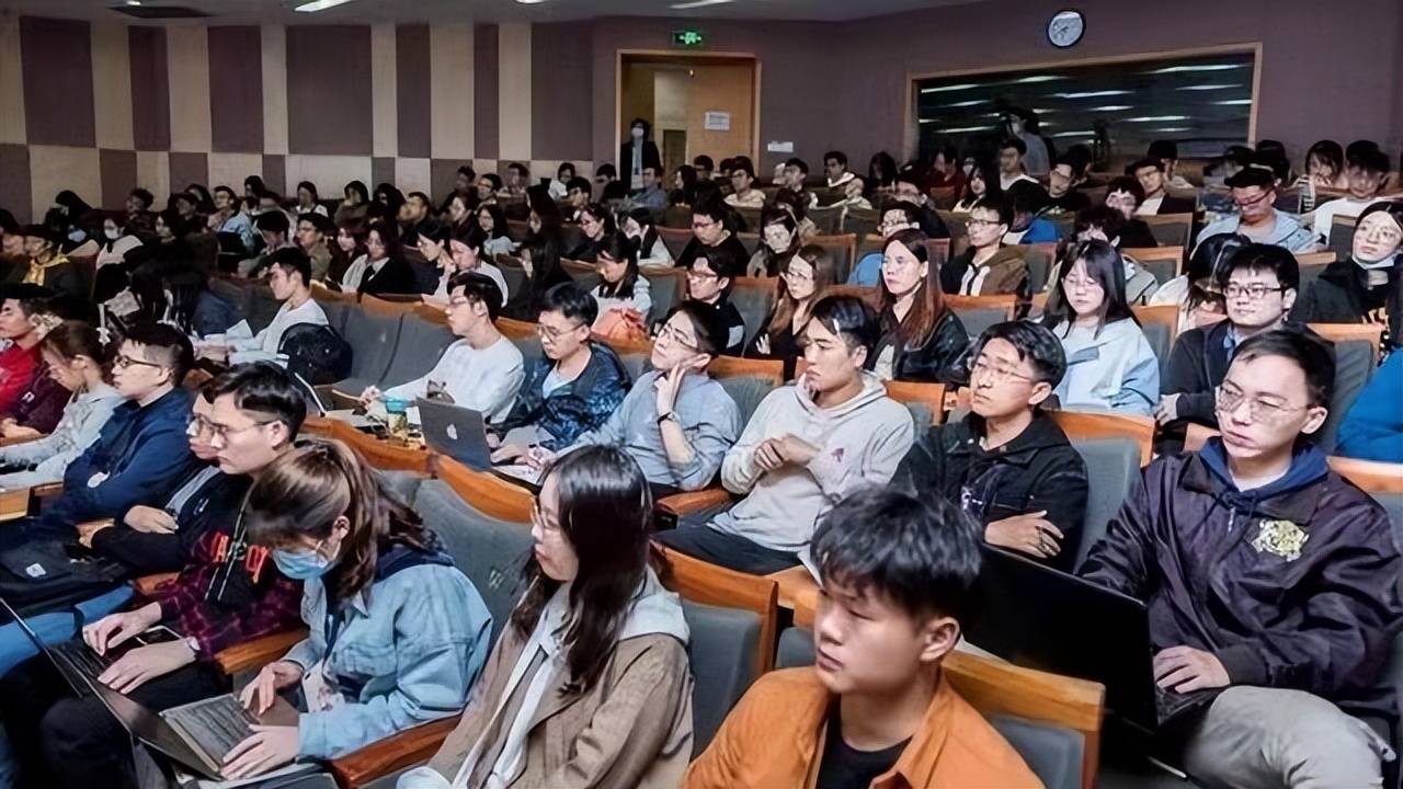 上课用跳D的独特体验