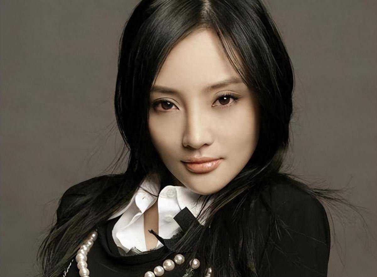 李小璐终于发声明了李小璐强势捍卫隐私，发声明驳斥不实传言-第3张图片