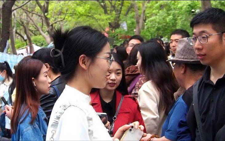 真人一对一免费视频聊天真人一对一免费视频聊天，现代社交的新趋势