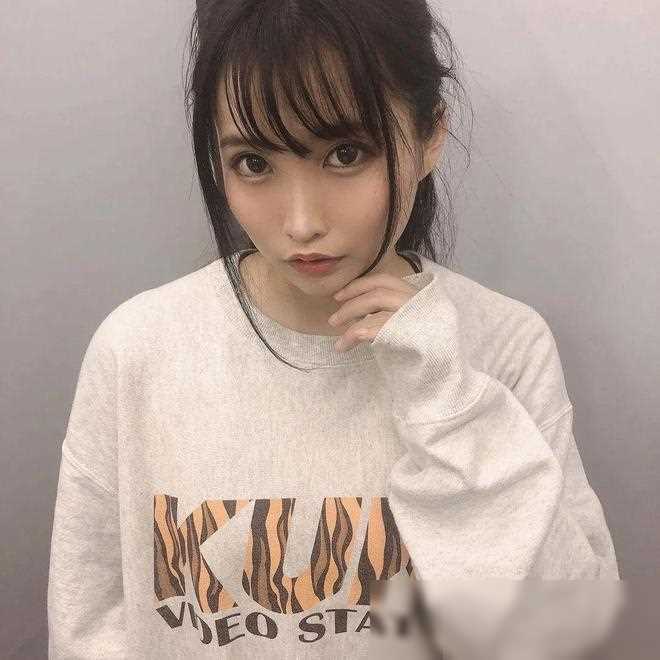 波多野结衣50连精喷在线波多野结衣，50连精喷的魅力与影响