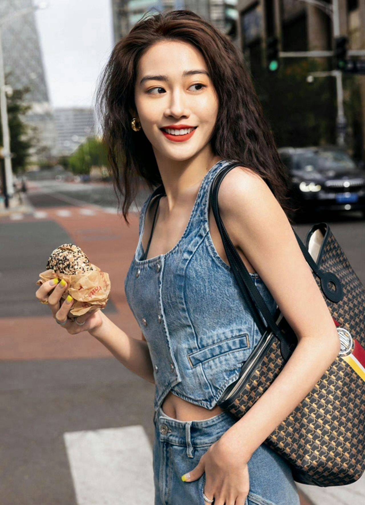 绑架美女绑美女，从迷恋到救赎的旅程-第3张图片