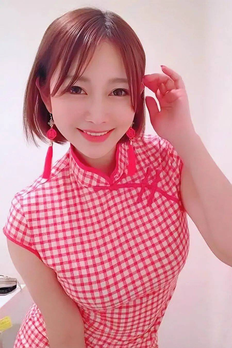 岳丰满多毛的大隂户名贤集岳丰满多毛的大隂，名贤集的传奇故事
