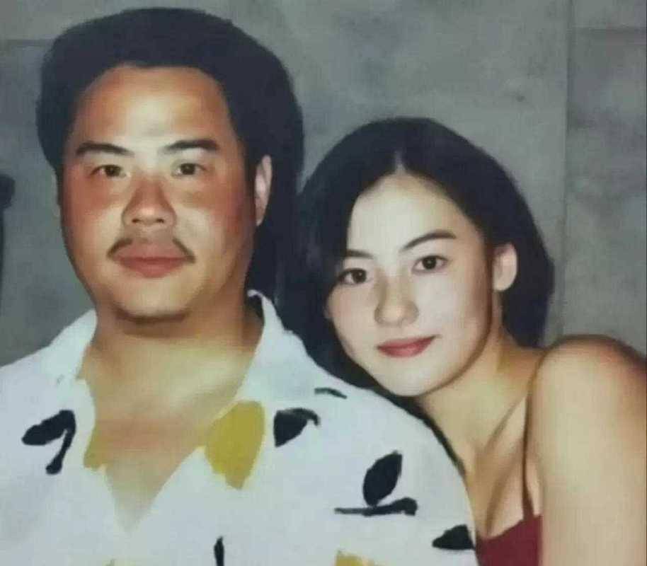 艳照门事件回顾，张柏芝全套图片的背后