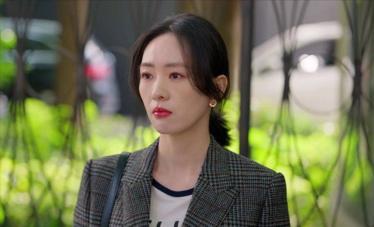 父女的荒诞生活小说免费阅读父女荒诞生活小说，免费阅读，笑中带泪的奇妙旅程-第3张图片