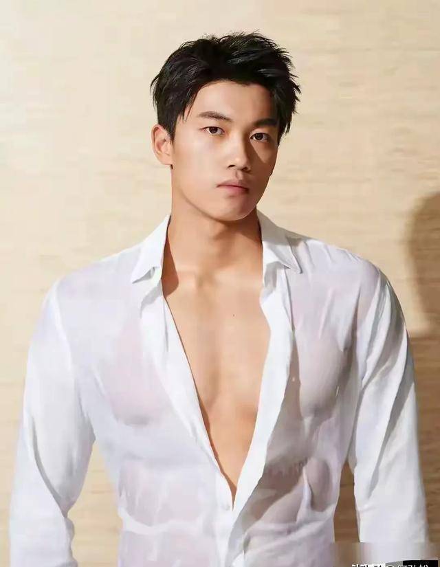 中国帅哥男男同志的独特魅力-第2张图片