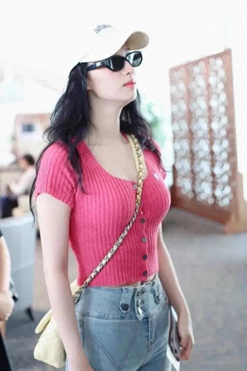 大胸年轻的搜子大胸年轻女性的魅力与时尚搜子