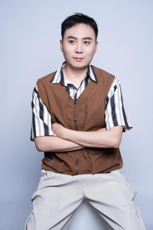 广告模特林娜冰广告模特林娜冰，时尚界的璀璨之星-第1张图片
