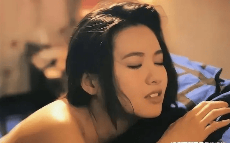 蜜桃成熟时5D，时光与果实的交响曲