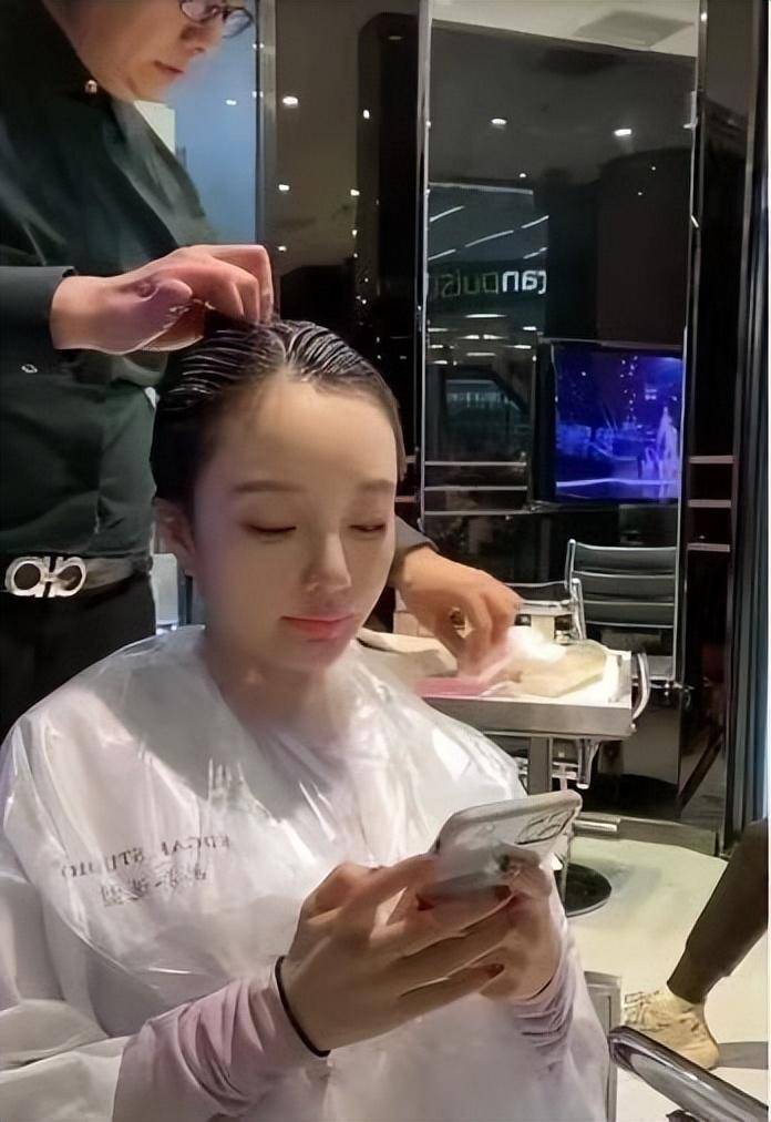 曝李小璐养pgone 新闻曝李小璐养pgone事件始末-第2张图片