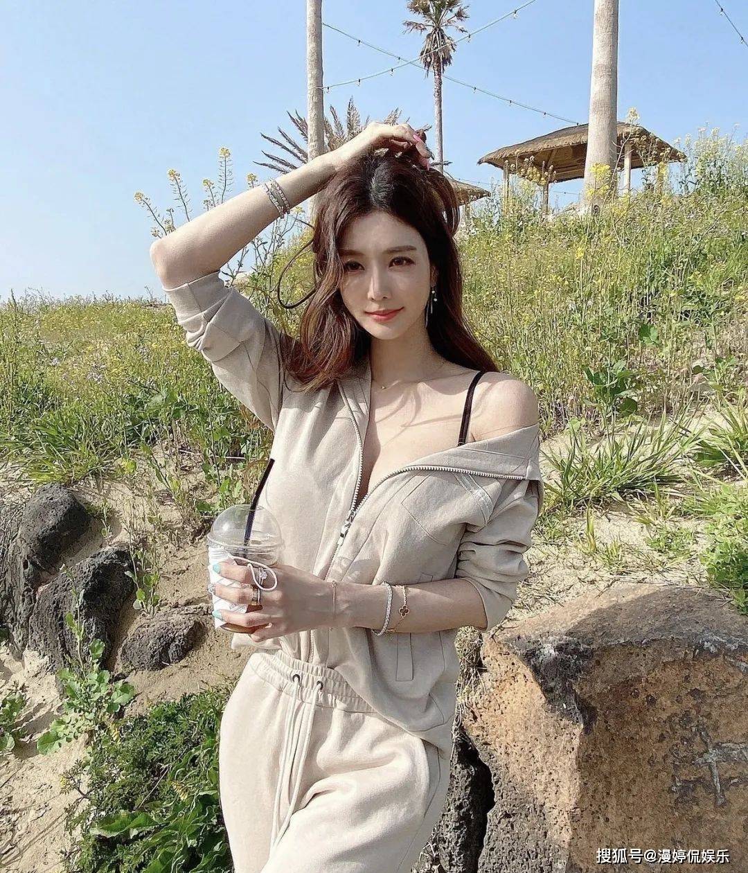 极品少妇的诱惑极品少妇的诱惑-第3张图片