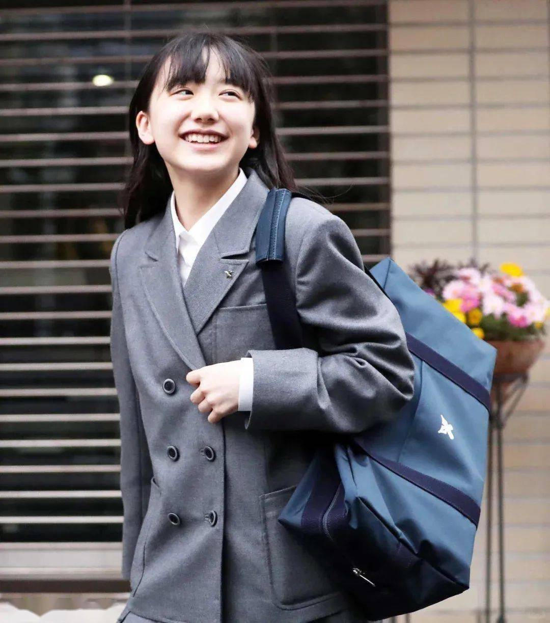 20岁女生没开过包啥样小嫩模的初次体验，无套内谢的成长之旅-第3张图片
