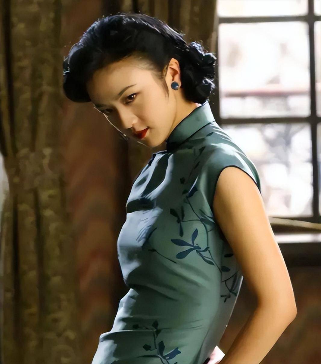 韩国19禁爱情电影的惊艳之作惊艳之作，韩国19禁爱情电影的深度探索-第3张图片