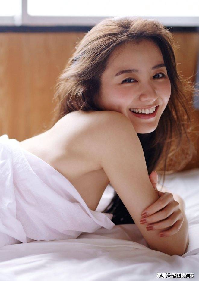 筱田优筱田优，一位才华横溢的年轻艺术家-第2张图片