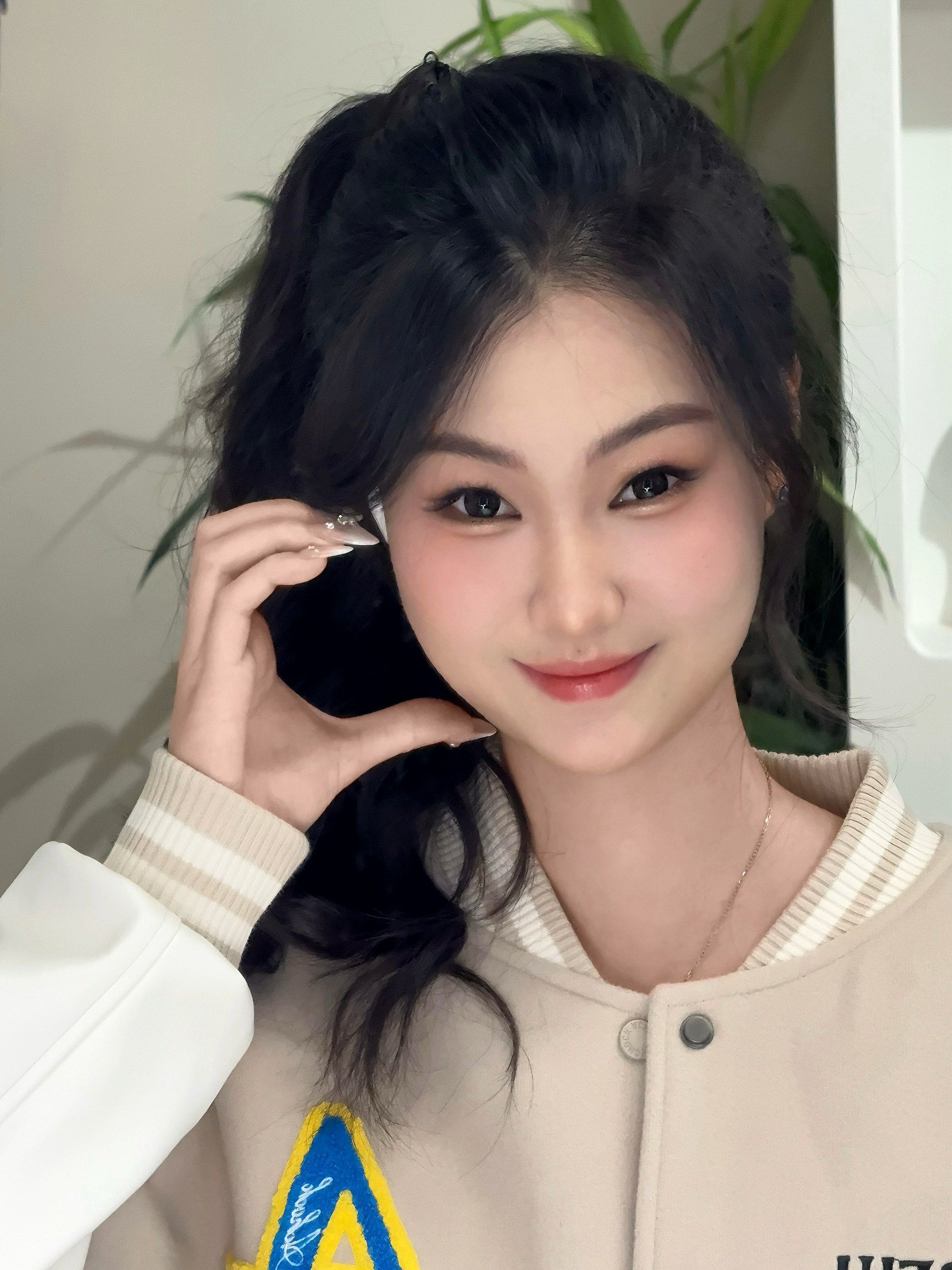 欧美眉形图片探索欧美蜜桃色图片的魅力