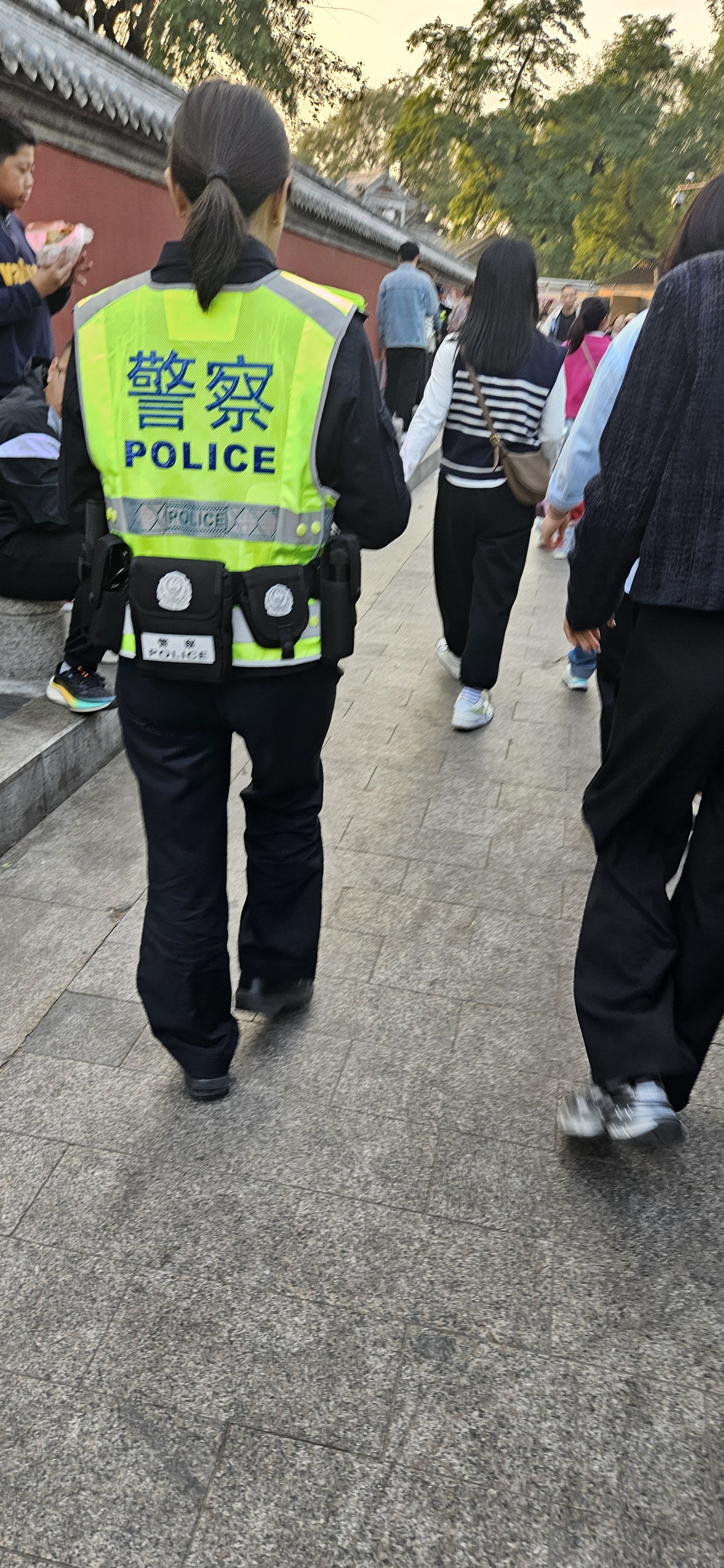 女警察的奶又白又大女警察的魅力——奶又白又大的独特风采