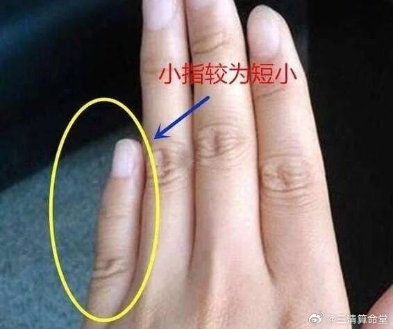 才摸两下小奶头就受不了了探索身体敏感区域的微妙体验-第2张图片