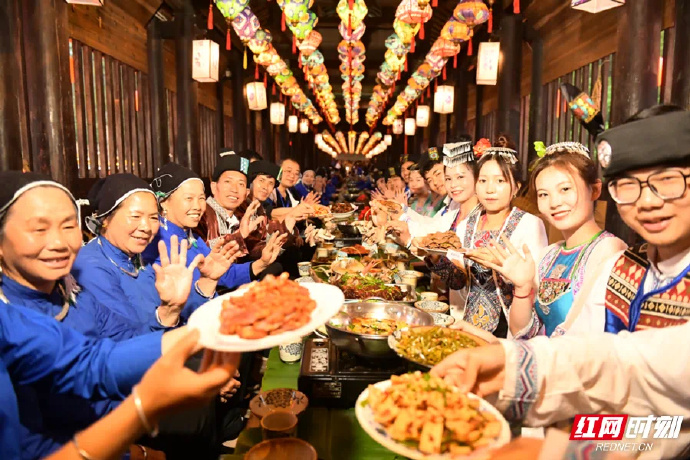 双胞胎姐妹齐上阵，共绘人生精彩画卷-第3张图片