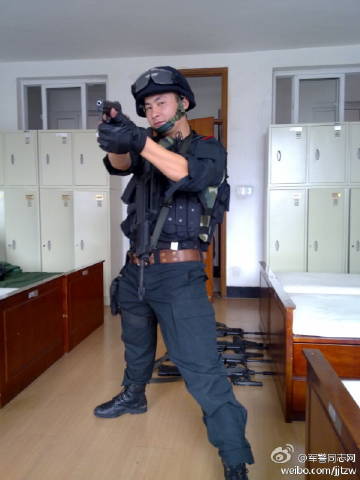 军警同志聊天室军警同志的线上交流平台——军警同志聊天室-第2张图片