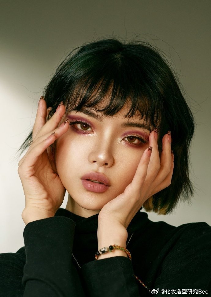 亚洲欧美妆和亚洲妆的区别亚洲与欧美文化交流下的BT领域探讨-第2张图片