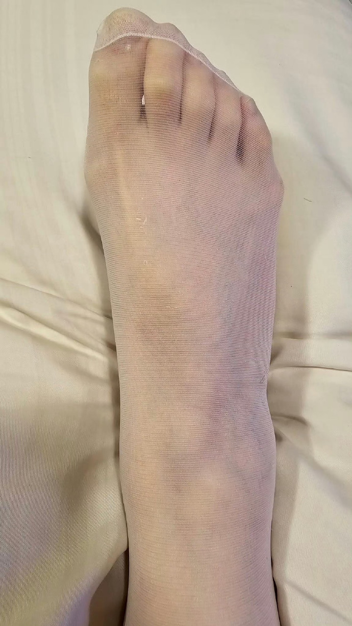 丝袜土吗强奸与丝袜之下的社会阴影