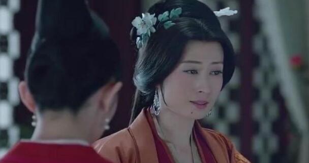 征服同学人妇系列陈露露3征服同学人妇系列——陈露露的成长与蜕变