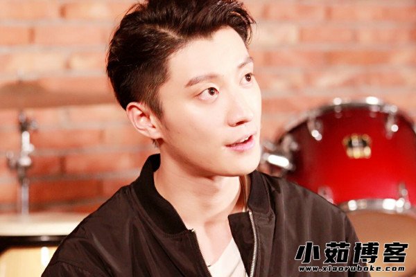 乔任梁现场图和血肠子图高清乔任梁现场图与血肠子图，深入探讨事件背后的真相-第2张图片