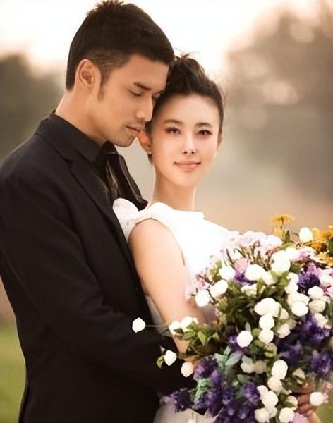 国模双人拍炮人体图片国模双人摄影艺术探讨，人体图片的创作与界限-第1张图片