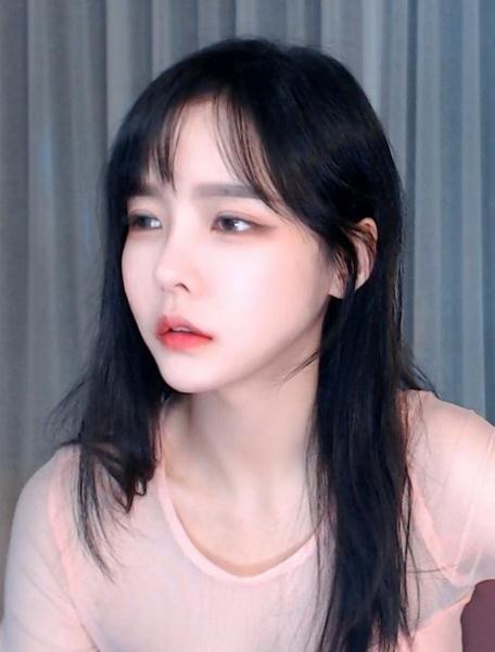 花季传媒，免费下载与观看的青春之花