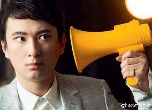 男生0明明很痛为什么还想当0男生明明很痛，为何仍想成为0？