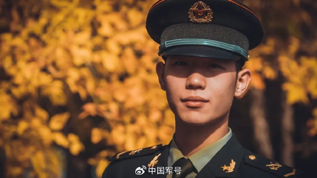 当兵的夜晚，坚韧与挑战的交织-第2张图片