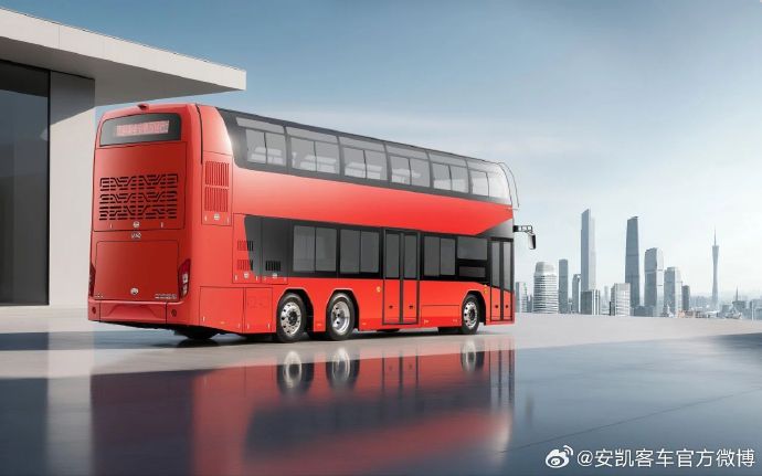 探索城市交通中的独特体验——公交车之旅