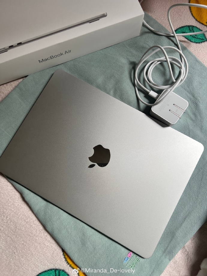18 19macbook airhd的升级内容18-19岁大学生的必备神器，MACBOOK AIR的独特魅力-第2张图片