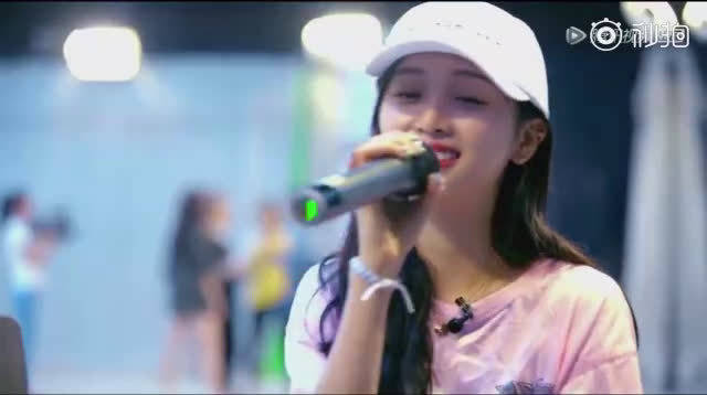 火箭少女，开襟乳液狂飙的魅力之旅-第3张图片
