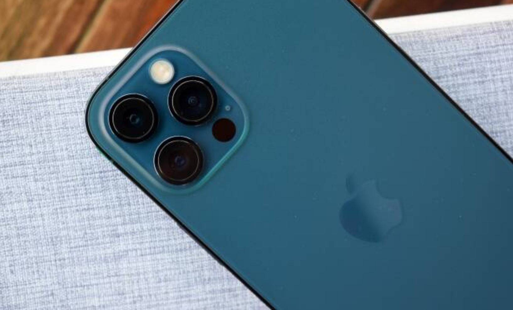 日本iphonepromax70日本市场中的iPhone Pro Max 70，技术革新与消费热潮的完美结合-第3张图片