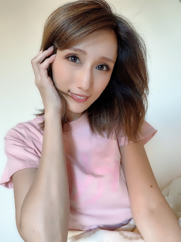 京香julia京香Julia——魅力四溢的东方之美