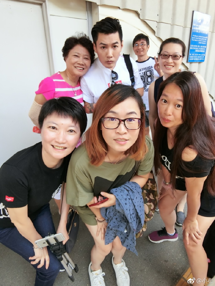 全家一起来徐家黄家全家共游徐家黄家——温馨的家族之旅-第2张图片