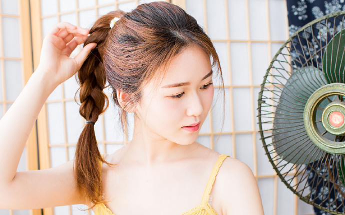 美女视频写真美女黄频，网络文化中的一种现象-第3张图片