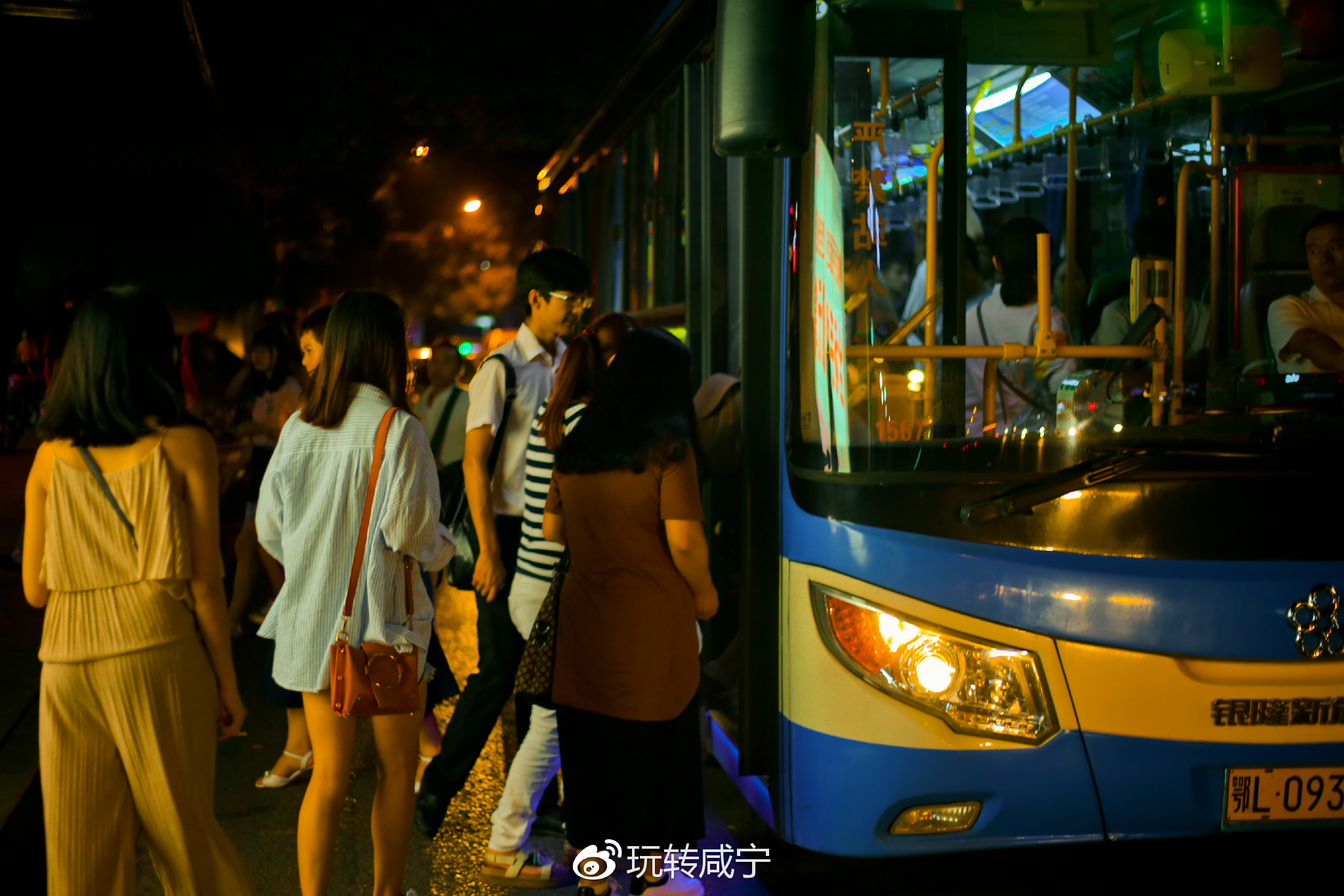 公交车上锕锕锕锕锕公交车上的独特节奏-第2张图片