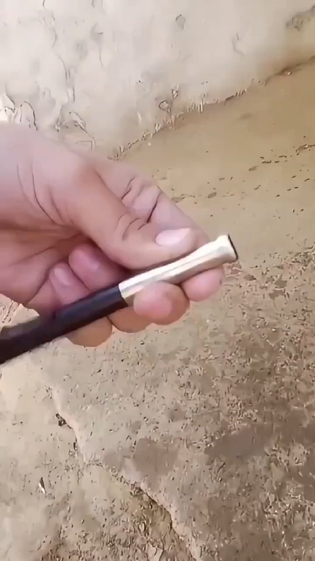 如何把一支笔做成一把枪一支笔的自我探索与创作之旅-第2张图片