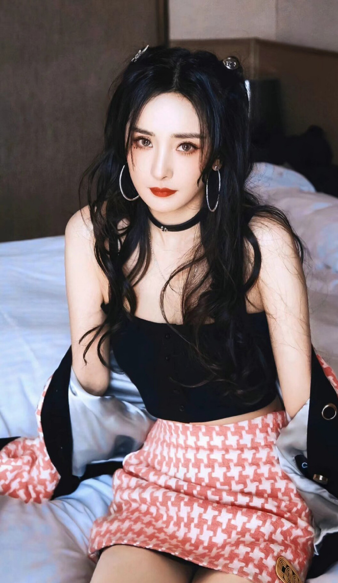杨幂 希望我的员工都有甜甜的恋爱4杨幂寄语员工，希望你们都能拥有甜甜的恋爱-第1张图片