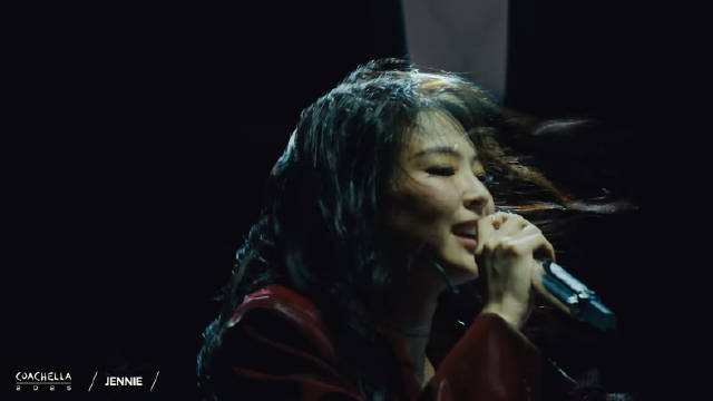 草莓视频，夜深人静，释放自我，探索下载的魅力-第1张图片