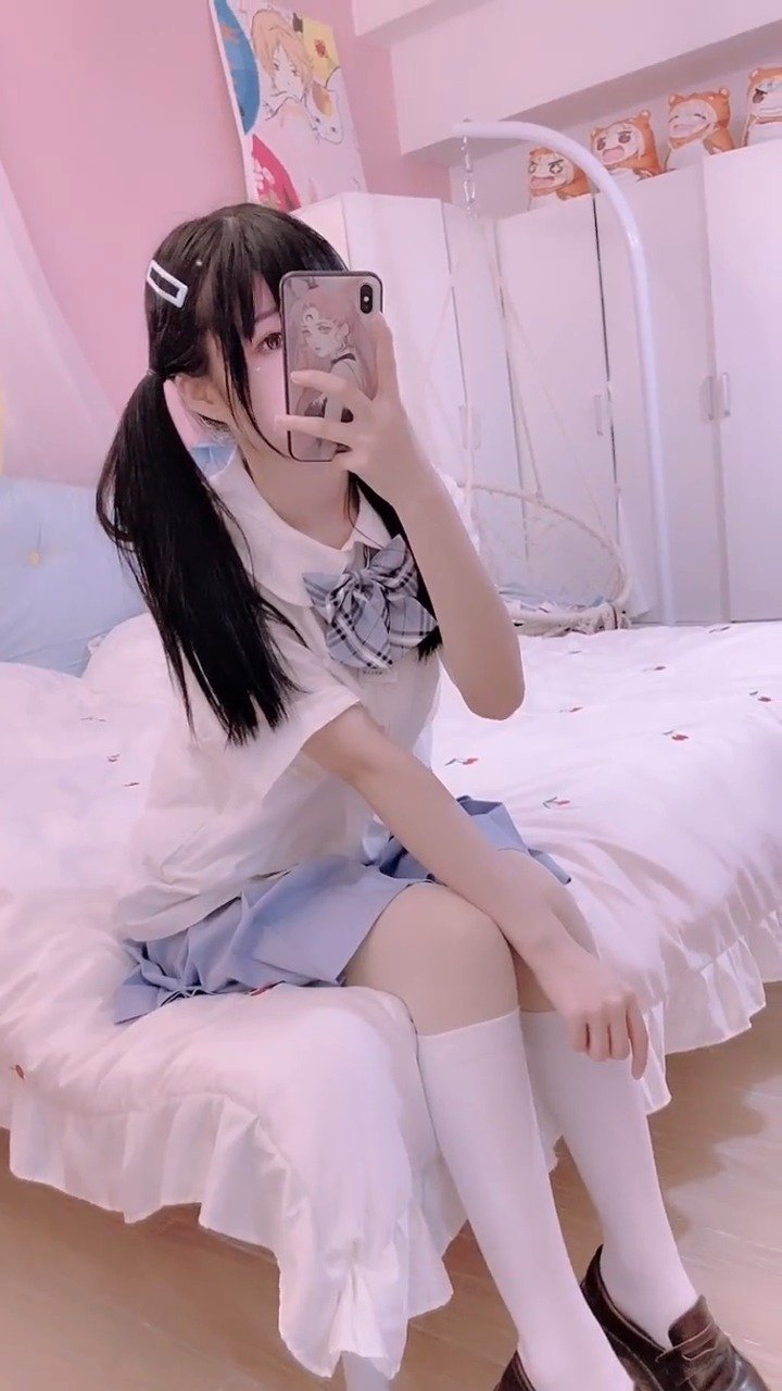 pr九尾狐狸女生正能量视频PR9尾狐狸正能量视频，传递积极力量，点亮生活之光-第3张图片