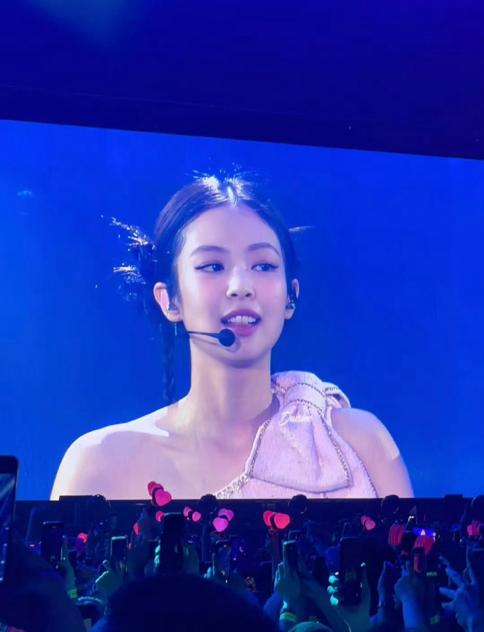 JENNIE水好多探索JENNIE的魅力，水之丰盈的独特之处