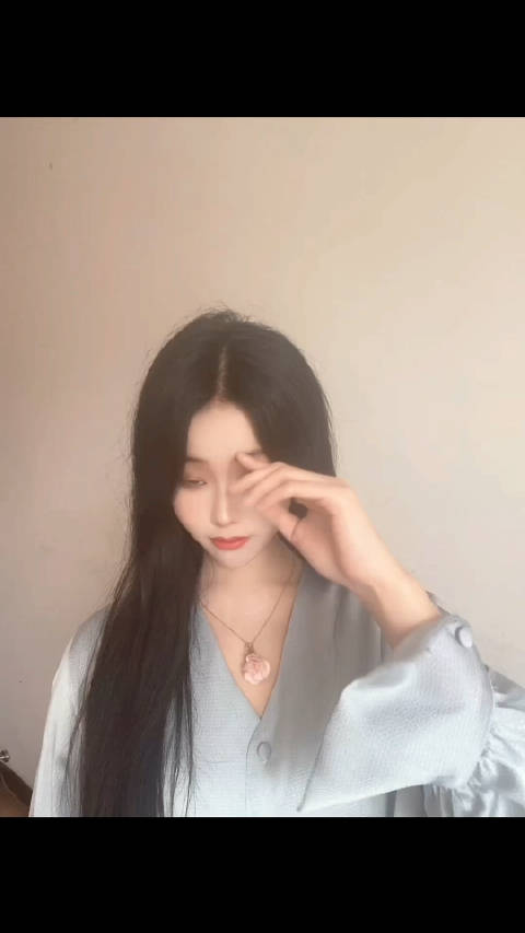 色中色 最新探索色中色的最新进展-第2张图片