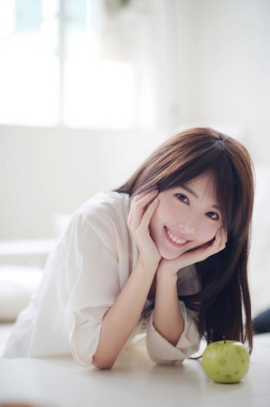 探索亚洲AV优女天堂——波多野结衣的魅力之旅