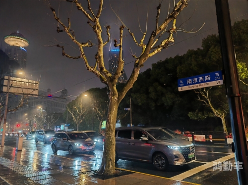 夜雨直播，点亮雨夜，传递真实声音