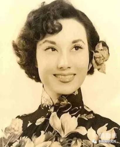 校长李忠李丽华小说校长与新婚女教师李丽华的浪漫故事-第3张图片